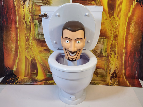 Figura De Accion Skibidi Toilet Inodoro Con Sonido (Usado)