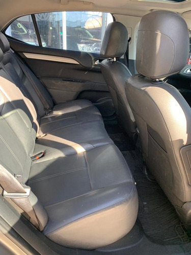 Imagen 20 de 20 de Citroën C4 Lounge 2016 1.6 Hdi 115 Feel Pack