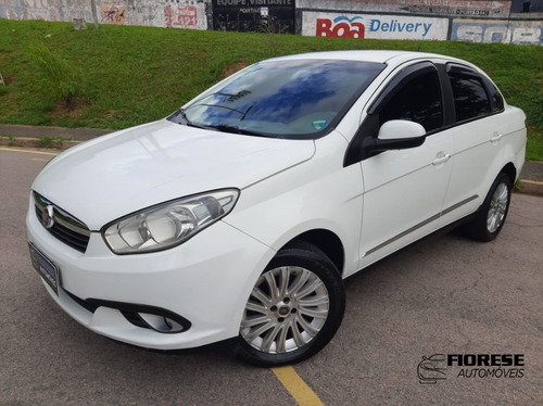 Imagem 3 de 10 de Fiat Grand Siena