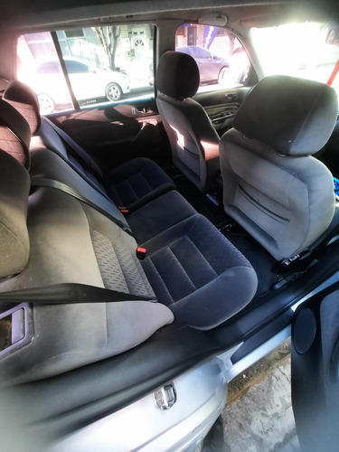 Volkswagen Golf 1.6 Comfortline