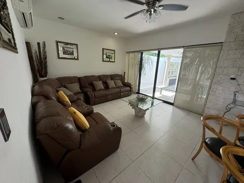 Casa En Venta En Colonia Montebello Merida Yucatan