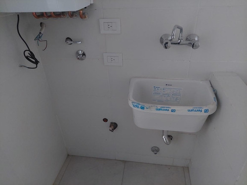 Departamento En Venta - 2 Dormitorios 2 Baños - Cochera - 83mts2 - Caballito, Capital Federal