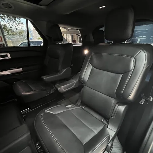 Ford Explorer Platinum