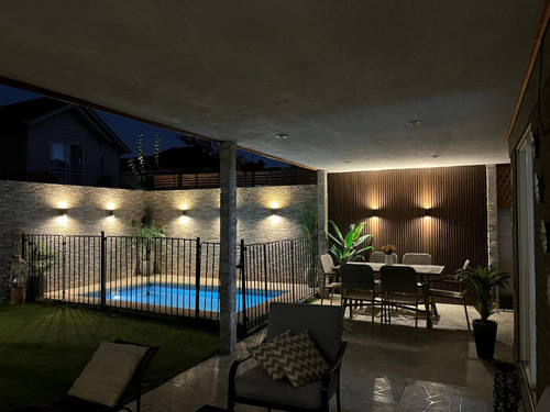 Amplia Y Luminosa Casa En Condominio Los Coihues, Larapinta