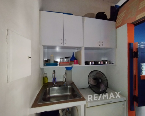 Re/max 2mil Vende Negocio En Mun. Maneiro, Isla De Margarita, Edo. Nueva Esparta