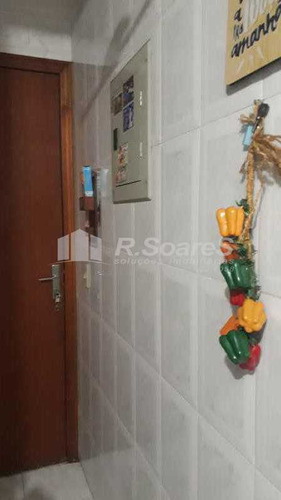 Excelente Apartamento Em Local Nobre De Vila Valqueire - Vvap20684