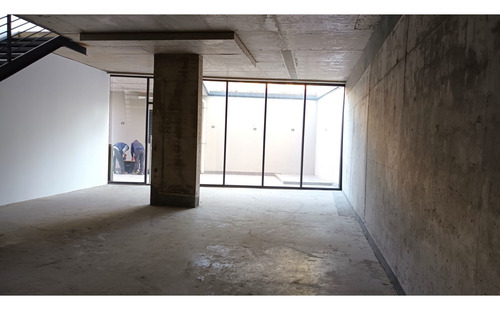 Arriendo Local Comercial, 217,54 M2 Nivel Calle + 196,91 M2