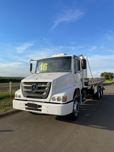 Mercerdes Benz Atron 2324 - 6x2 - 2016 - Carroceria