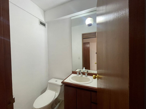 Alquilo Apartamento Campo Alegre, 150 Mts2, 3h+s/3b/2p Cag