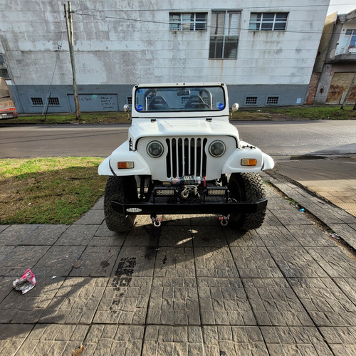 Jeep Ika Motor 221 Gnc 4x4 Corto Carrocería Fibra Impecable