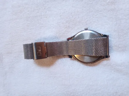 Reloj Qyq Impecable Pilas Nuevas Gris Amarillo Negro (Usado)