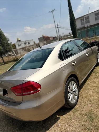 Volkswagen Passat 2.5 Comfortline At