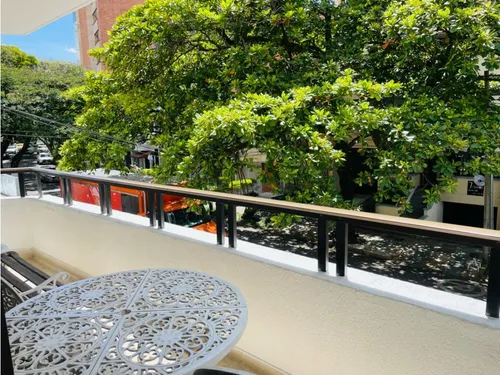 Apartamento En Venta En Laureles