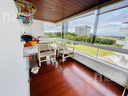 Venta - Departamento De 3 Dormitorios En Suite Mas Servicio Primera Linea Playa Brava Sap5498912