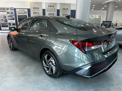 Hyundai Elantra Gls 2025