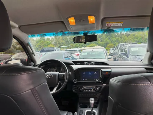 Toyota Hilux 2.4 Diésel 4X4