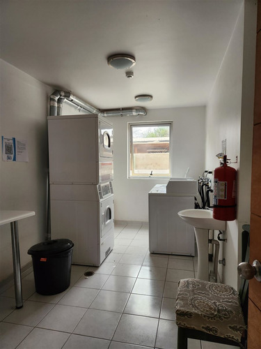Departamento En Venta De 1 Dorm. En Independencia