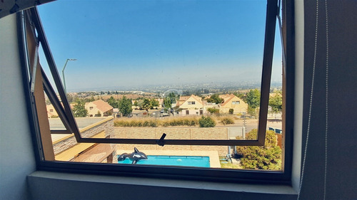 En Condominio, 2 Pisos, 3 Dorm. Piscina, Terraza. La Florida