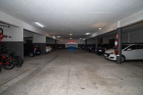 Venta Apartamento 2 Dormitorios Balcón Centro