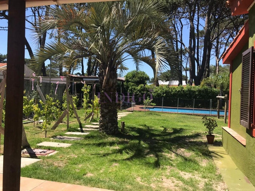Casa En Alquiler Mes De Febrero.- Ref: 589