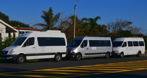 Imagen 6 de 10 de Transporte De Pasajeros Vehiculos Hasta 21 Pasajeros