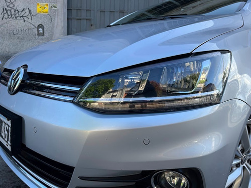 Imagen 7 de 25 de Volkswagen Suran Highline 1.6 16v Caja De Sexta 2015 / Nueva