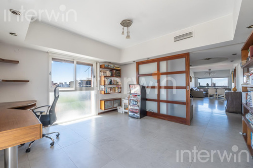 Dúplex - 6 Ambientes - Quincho, Cochera Doble - Vicente Lopez - Venta