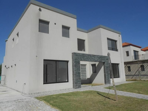 Imagen 3 de 11 de Barrio Haras Santa Maria - El Atardecer Hermosa Casa En Venta.