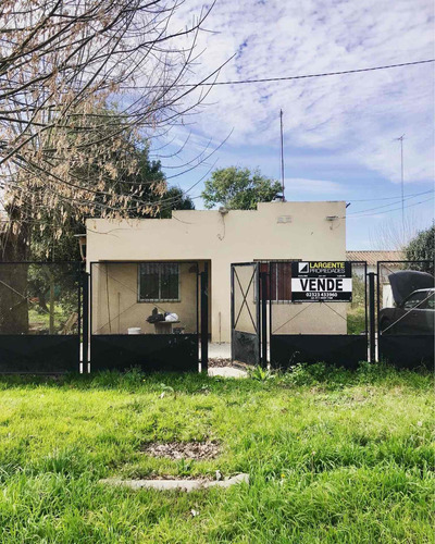 Casa De 2 Habitaciones En Luján - Lezica Y Torrezuri