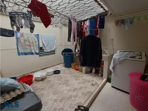 Buen Acceso Con Buena Iluminación(mls#247571)