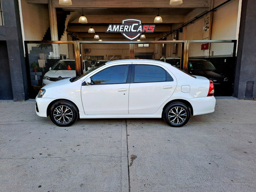 Toyota Etios 1.5 Sedan Xls