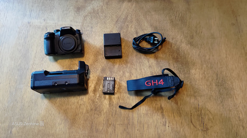 Lumix Gh4 + Unidade Gravadora Yagh 10 Bits 4:22 (raridade) (Usado)