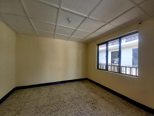 Se Vende Casa Bi Familiar Barrio Tomas Cipriano