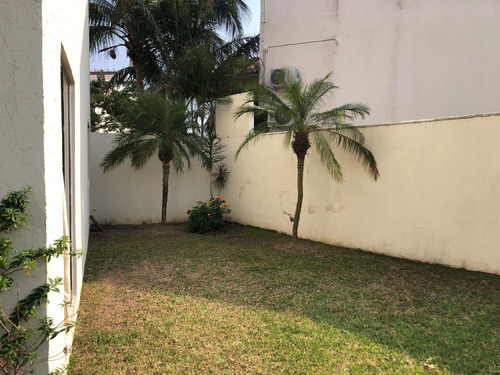 Quintas Al Andaluz Casa En Venta 3 Recamaras Cuarto De Serv Y Roof Garden Como Inversión
