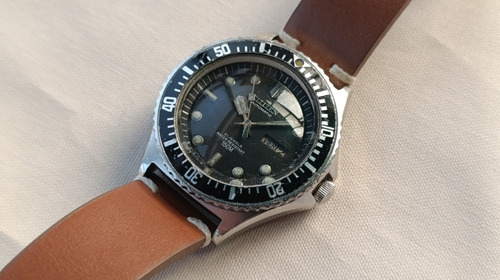 Reloj Citizen Diver 51-2273 Buzos Tácticos Malvinas 1981 Marrón Negro Negro (Usado)