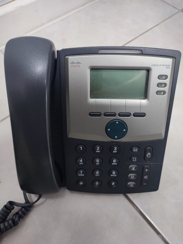 Teléfono Ip De 3 Líneas Cisco Spa 303