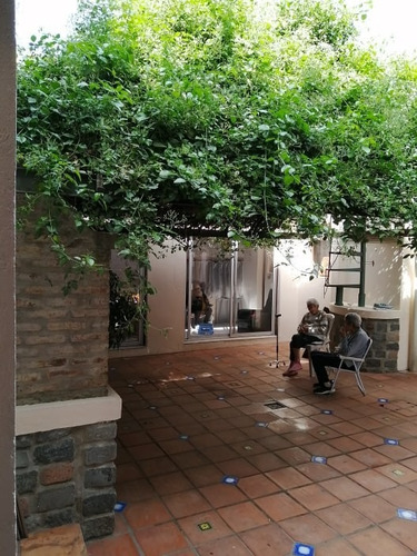 Hogar De Ancianos,residencial Placeres, Casa De Salud