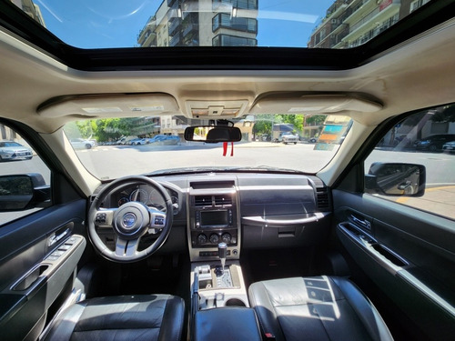 Imagen 8 de 10 de Jeep Cherokee 3.7 Limited 205hp Atx 2012