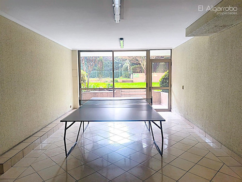 Departamento En Venta De 1 Dorm. En Las Condes (metro Colón)