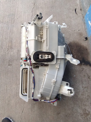Caja Defroster Clima Toyota Prius 2010 A 2015 Original (Usado)