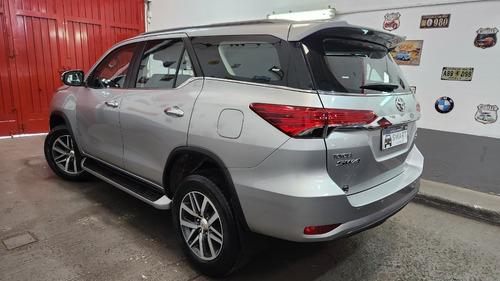 Imagen 3 de 25 de Toyota Sw4 Srx 2020 At 2.8 At 4x4 Smart Garage