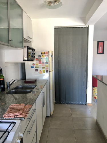 Imagen 10 de 19 de Departamento De 2 Ambientes Con Pileta En Venta - Italia 155, Avellaneda.