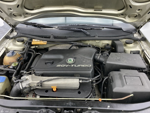 Imagen 25 de 25 de Skoda Octavia 1.8 Turbo