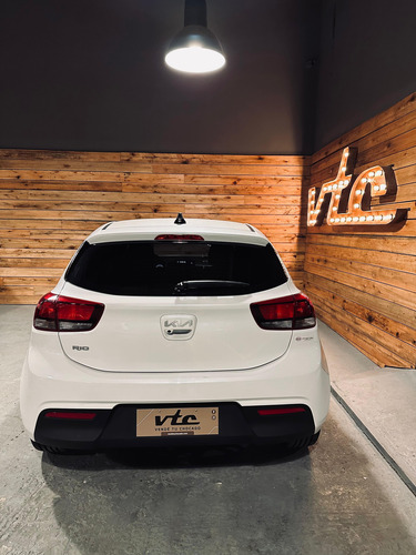 Kia Rio 1.6 Sx 4at