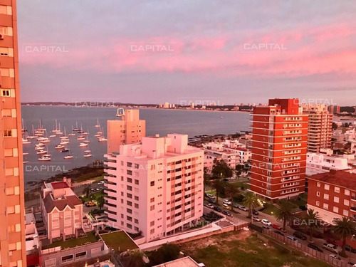Imagen 28 de 30 de Gran Apartamento En Península Con Vista - 3 Dormitorios + Dependencia - Punta Del Este Peninsula