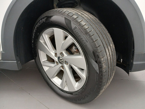Volkswagen Nivus 1.0 200 TSI TOTAL FLEX COMFORTLINE AUTOMÁTICO
