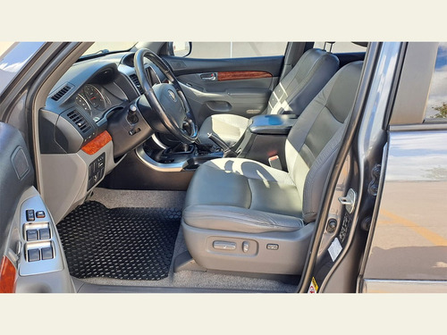 Toyota Land Cruiser 3.0 Prado At
