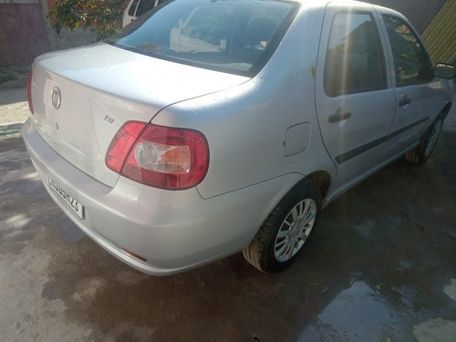Imagem 2 de 15 de Fiat Siena 2012 1.0 Fire Flex 4p