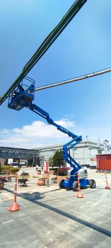 JLG 800 S