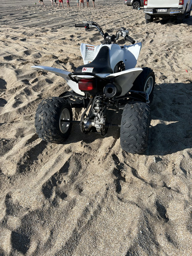 Cuatriciclo Yamaha Yfm250r